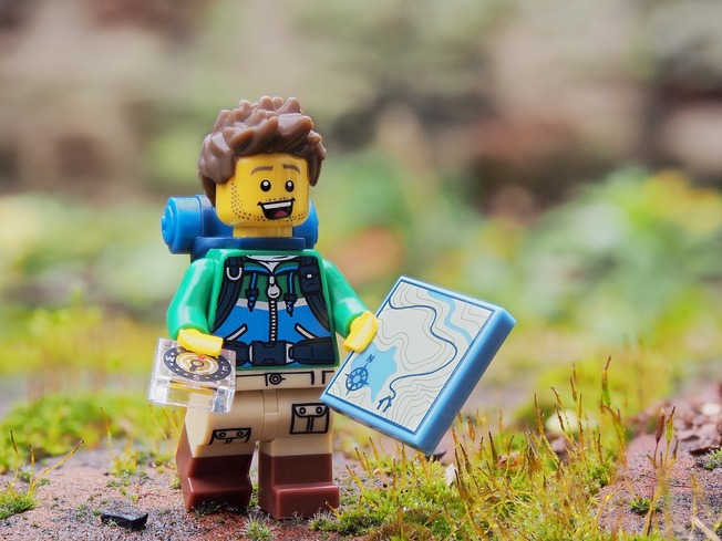 Desktop hiker 1984421 1280