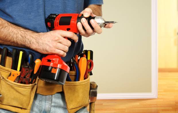 Desktop handyman