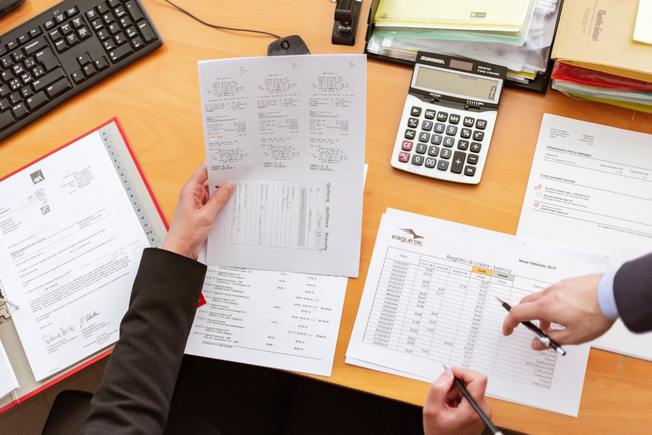 Desktop calculator data desk 2058132