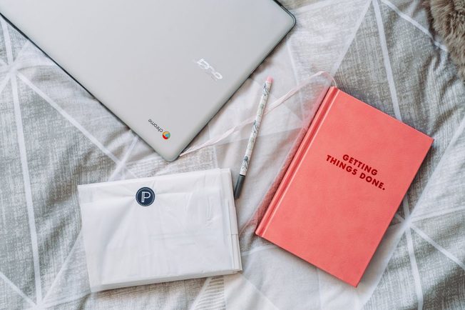 Desktop anete lusina 609852 unsplash 1024x681