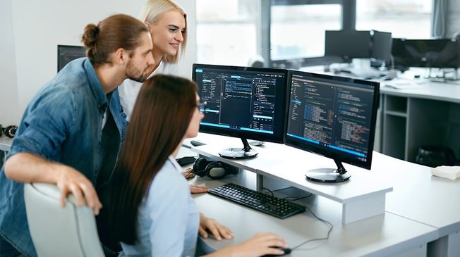 Desktop 10 tips for making the most of technology for your small business